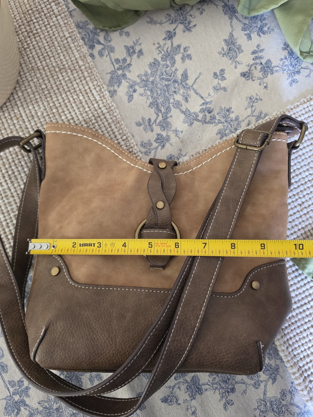 b.o.c Two-Tone Brown Leather Shoulder Bag - Picture 5 of 6